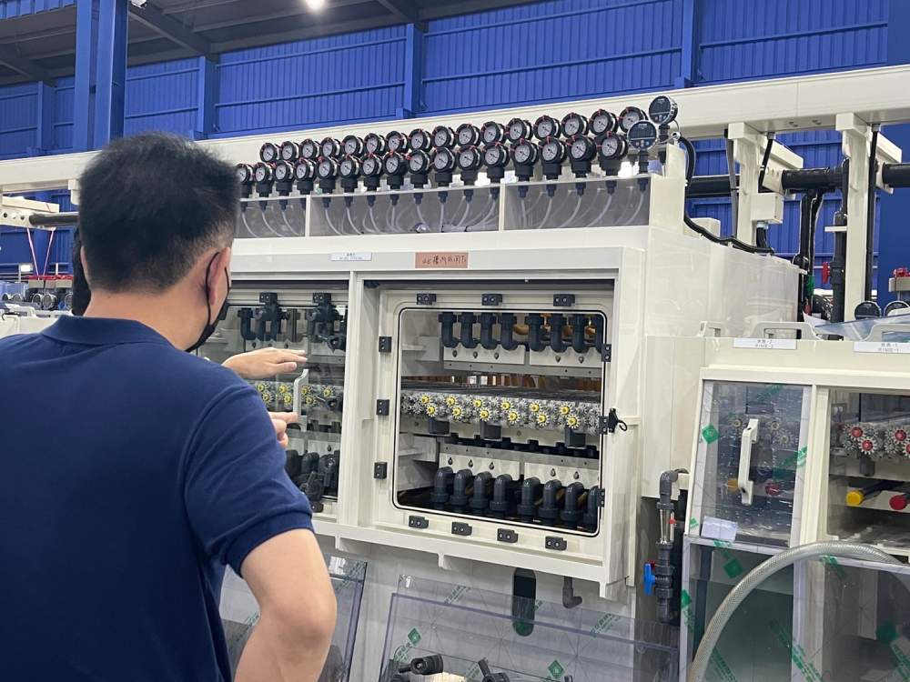 聯策科技開發線路製程快速試產PCB製造系統